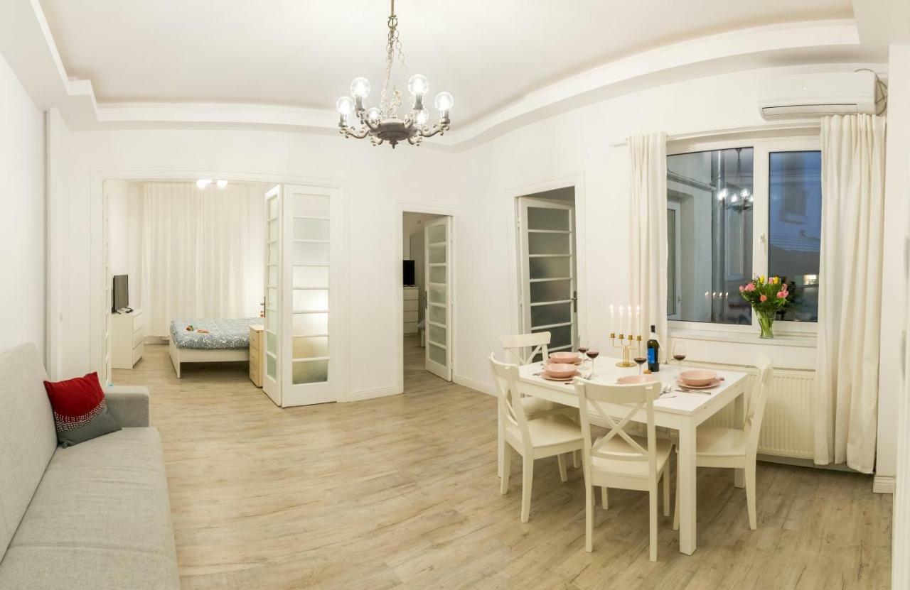 White Nights Of Old Town Bucharest Apartamento Exterior foto