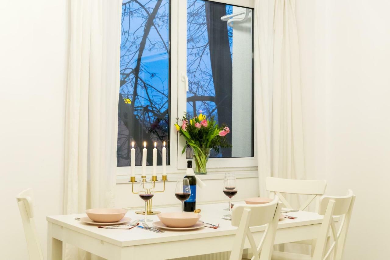 White Nights Of Old Town Bucharest Apartamento Exterior foto