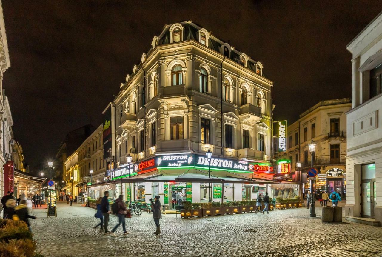 White Nights Of Old Town Bucharest Apartamento Exterior foto